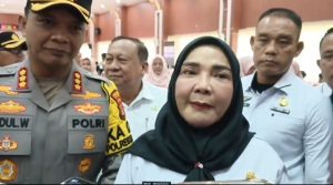 Walikota Eva Dwiana Bersama Kapolresta Kukuhkan Satgas RETINAA Siswa SMP Se-Kota Bandar Lampung